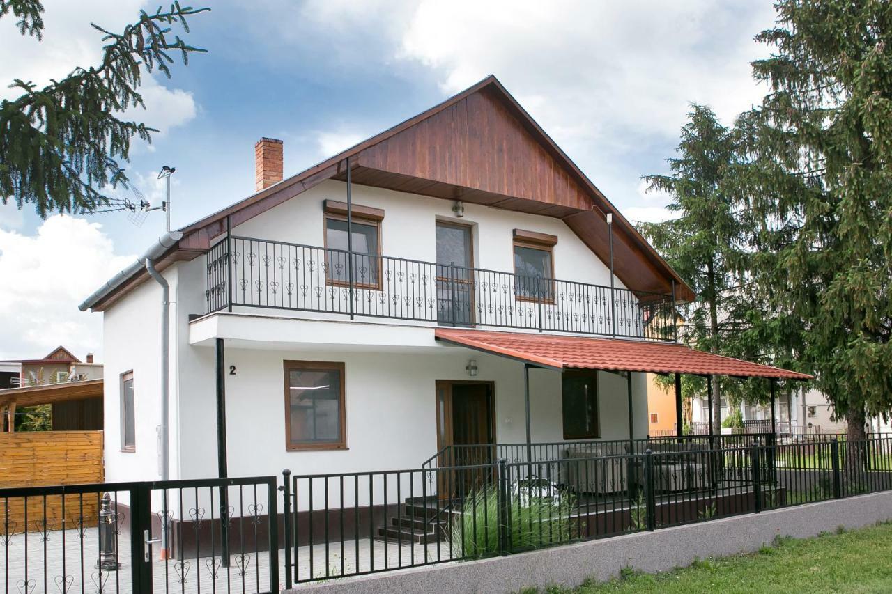 Starlight Apartment Mezőkövesd Εξωτερικό φωτογραφία