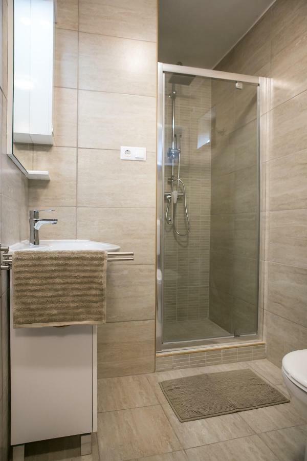 Starlight Apartment Mezőkövesd Εξωτερικό φωτογραφία