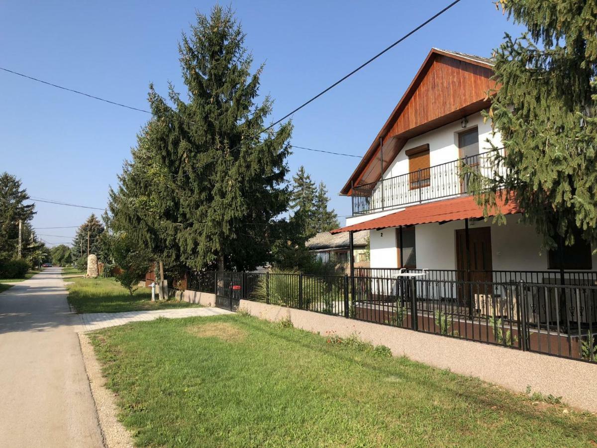 Starlight Apartment Mezőkövesd Εξωτερικό φωτογραφία